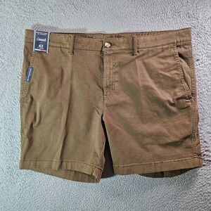 NWT Roundtree & Yorke Casuals Shorts Men 42 x 7" Stretch Cell Phone Pocket Brown
